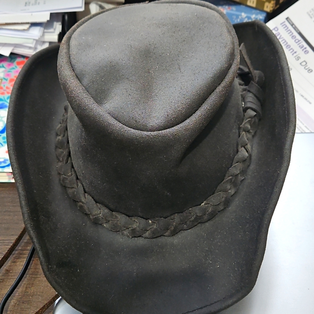 Kakadu Leather Hat  Men's size XL